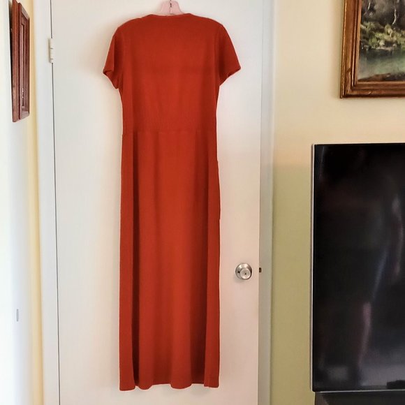 Long Robe, Size M - Picture 2 of 2